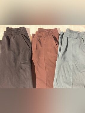 Old Navy Women’s Dynamic Fleece Wide Leg Pants